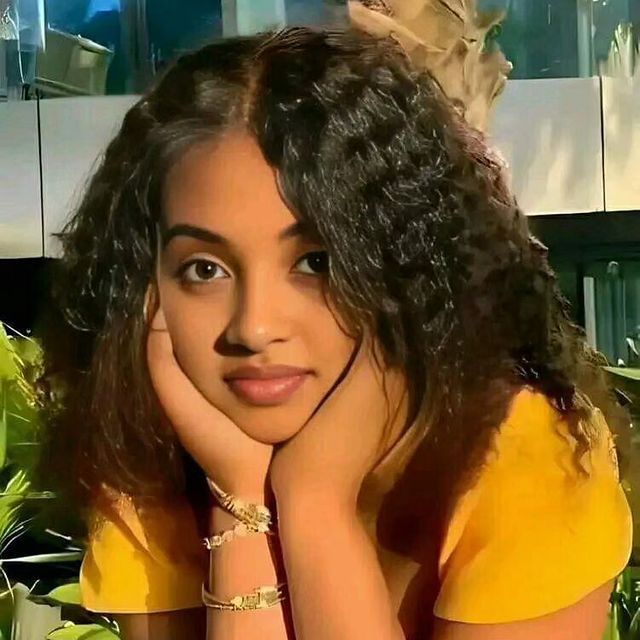 African Girls Selfie - Flexi Africa - Insta - Beautiful 